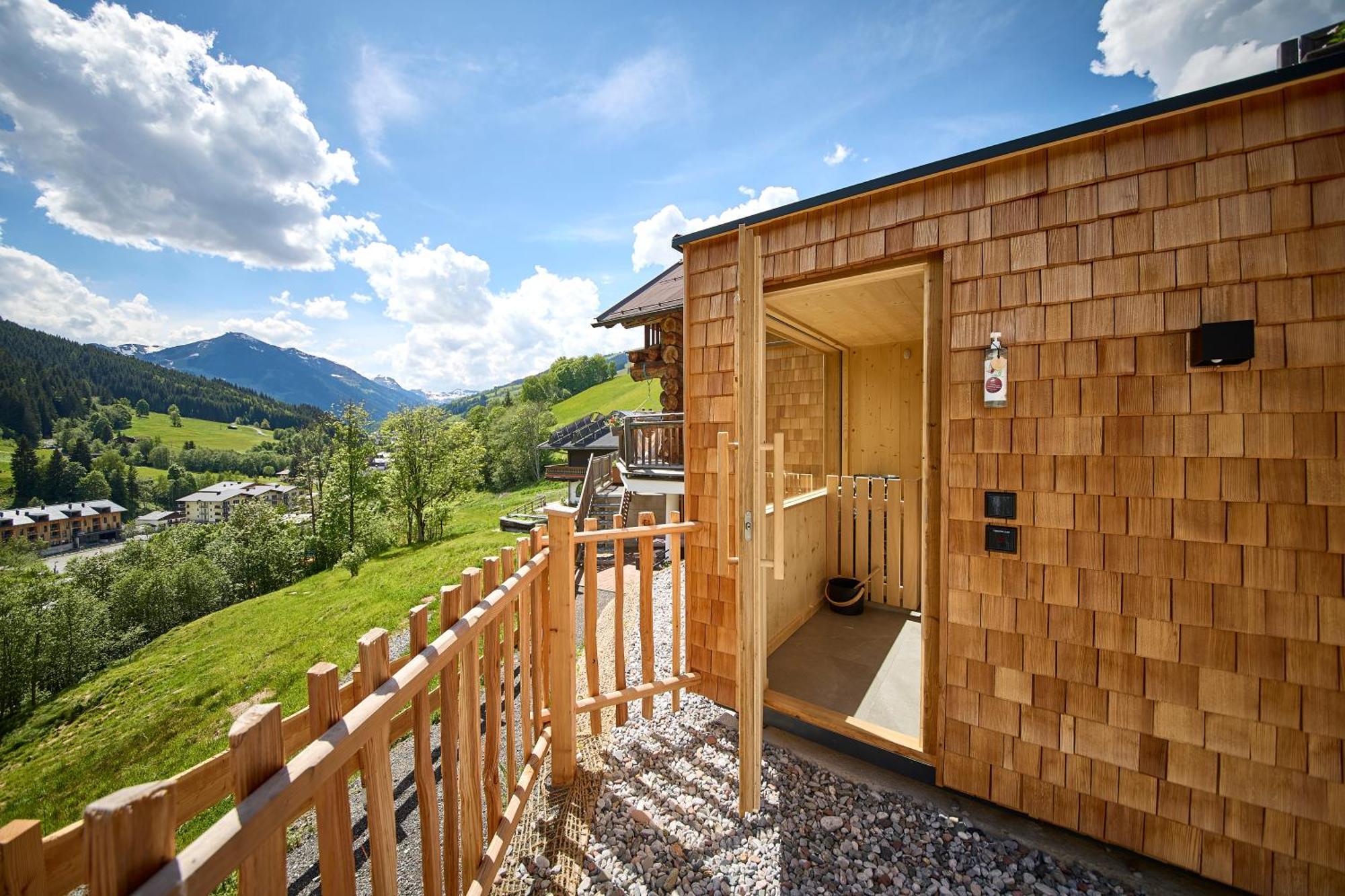Drei Hittn Saalbach Apartment Exterior photo